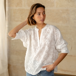 Photo de Prêt-à-Porter BLOUSE VICTOIRE chez Perrine et Antoinette